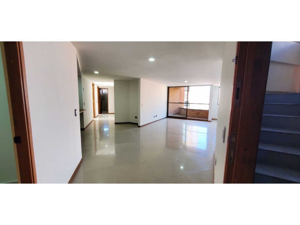 VENDO APARTAMENTO SABANETA SECTOR AVES MARIA — foto 3