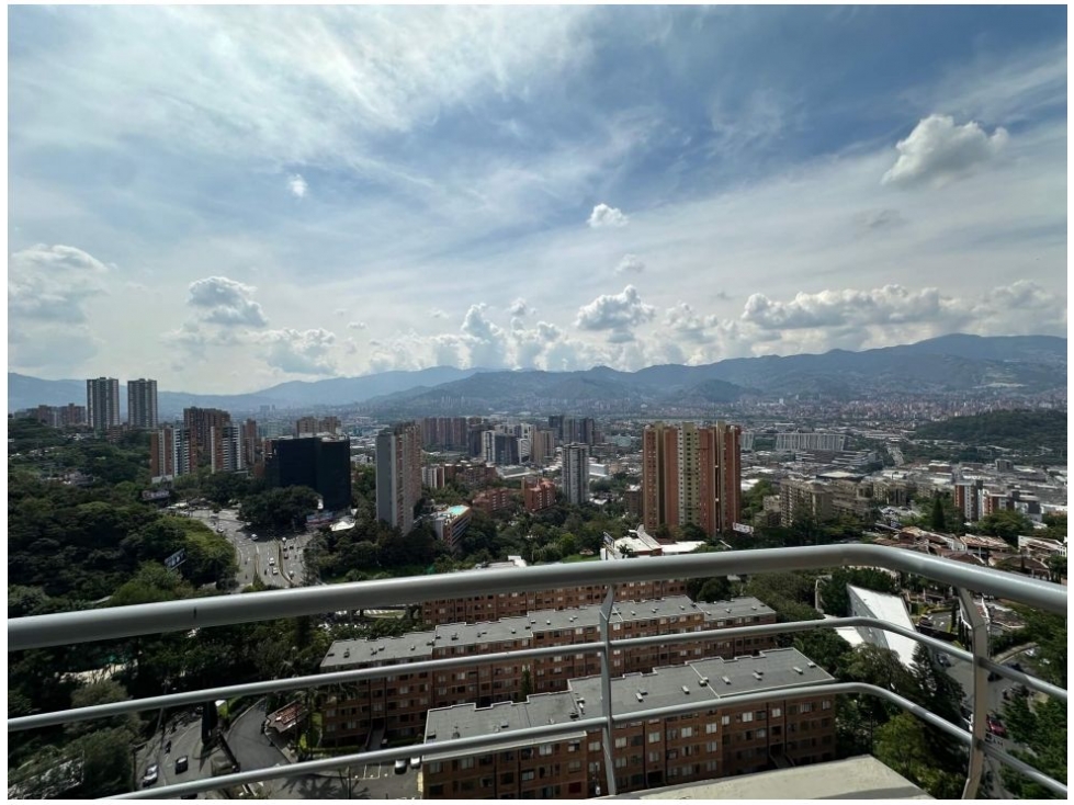 Apartamento en Venta Loma del Indio Medellin