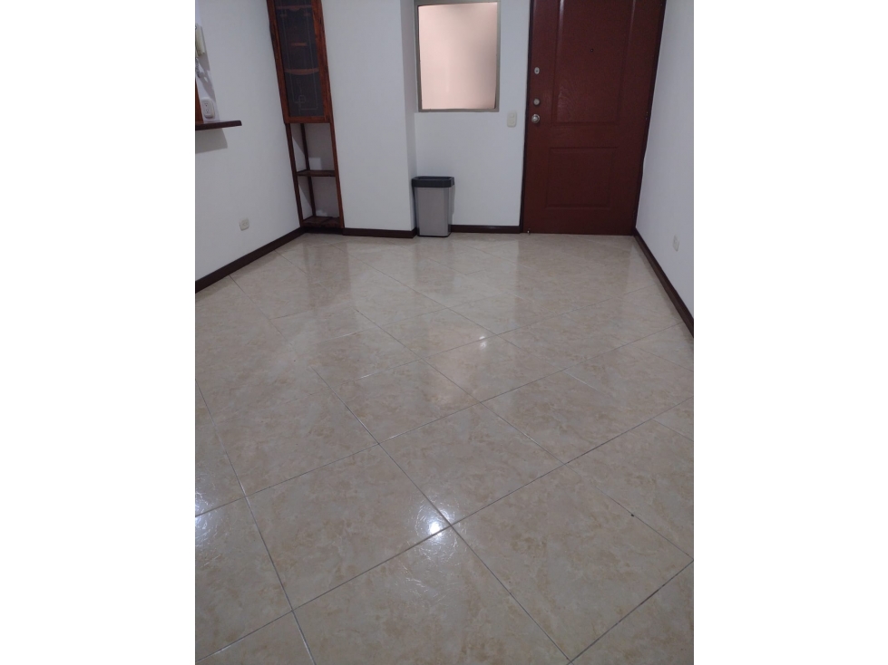 VENTA DE APARTAMENTO EN LOMA DE LOS BERNAL — foto 4