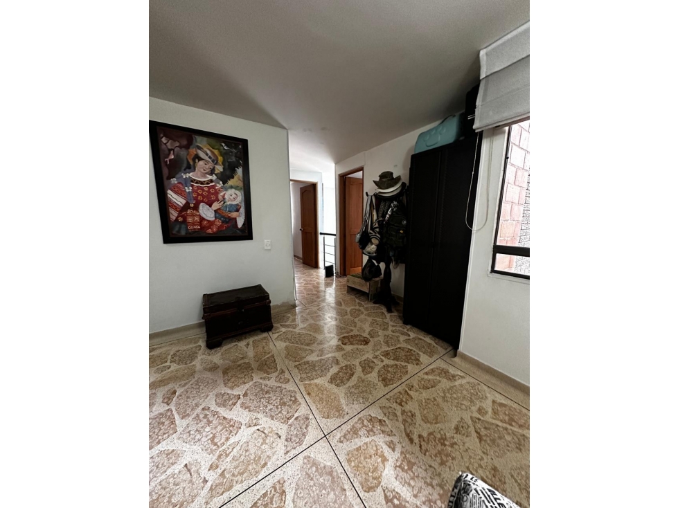 VENDO APARTAMENTO POBLADO CASTROPOL — foto 5
