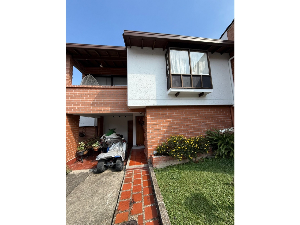 Casa en venta en la Loma del Escobero-La Pradera