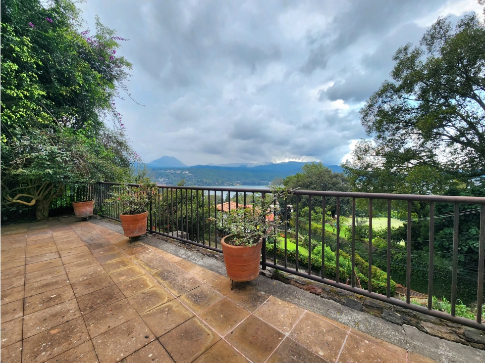 CASA EN VENTA CON VISTA AL LAGO EN VALLE E BRAVO — foto 6