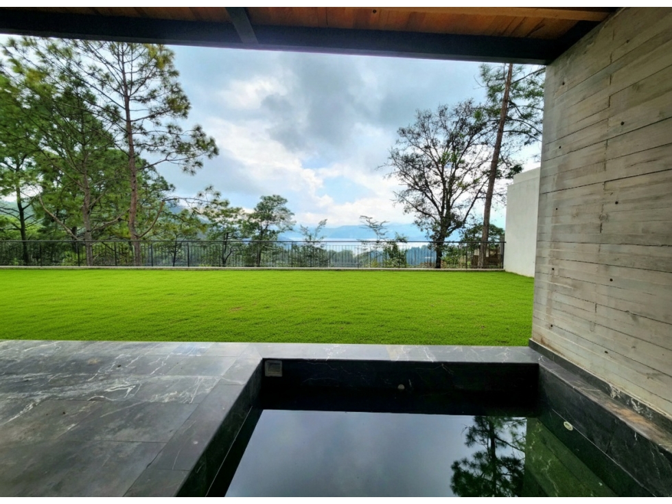 CASA EN RENTA EN AVÁNDARO VALLE DE BRAVO