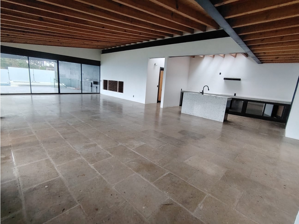 Casa en venta dentro de residencial en Avándaro Valle de Bravo — foto 2