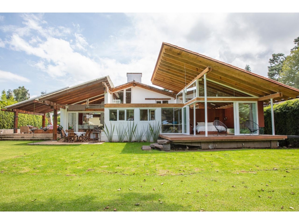 Casa En Renta Vacacional en Club de Golf Avándaro (Por noche)