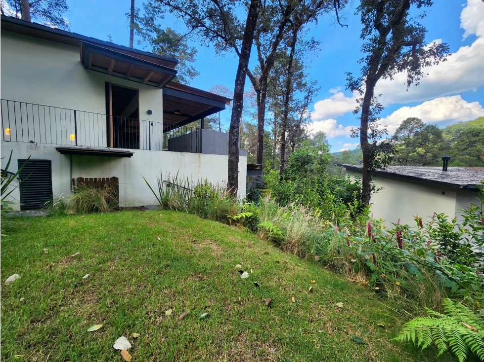 CASA EN VENTA, EN RANCHO AVÁNDARO