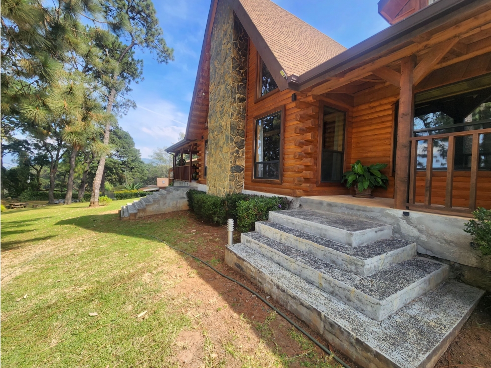 CASA EN RENTA EN AVÁNDARO