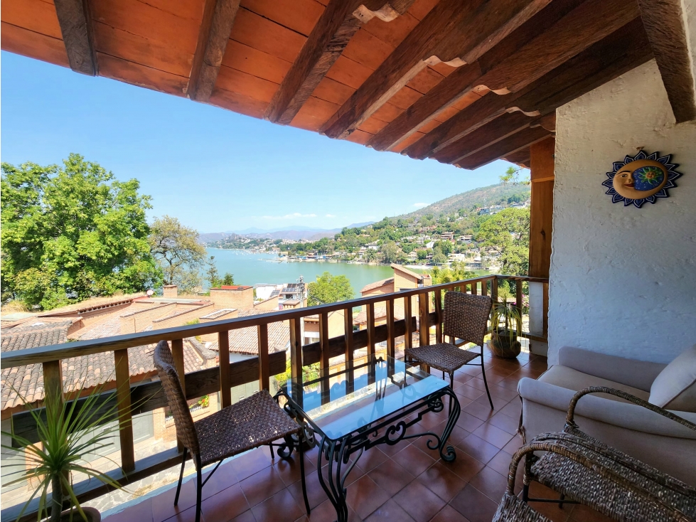 CASA EN RENTA, EN AVÁNDARO — foto 2