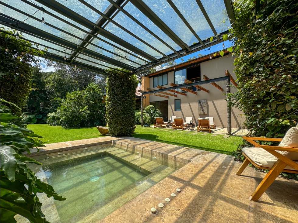 VENTA DE CASA CERCA DEL CLUB DE GOLF AVÁNDARO