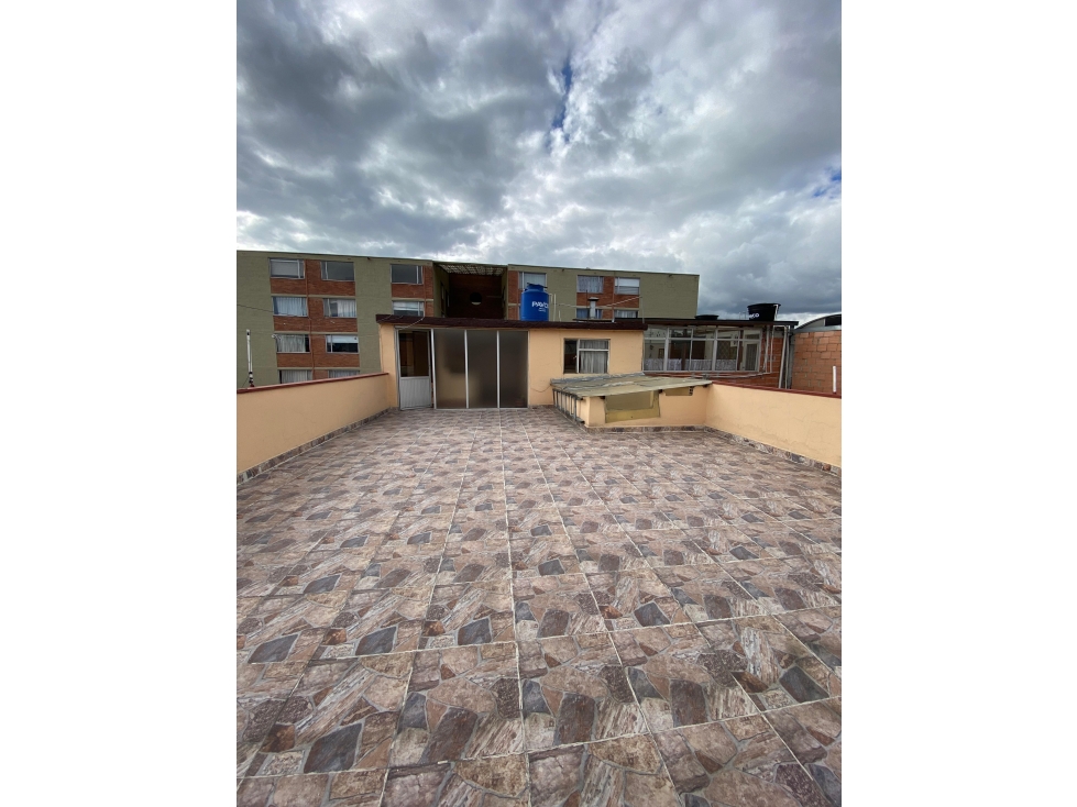 UNICA Casa de 2 pisos y terraza - La Giralda Fontibón — foto 4
