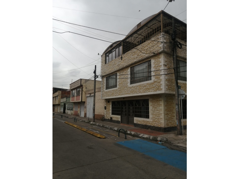 UNICA Casa de 2 pisos y terraza - La Giralda Fontibón — foto 2