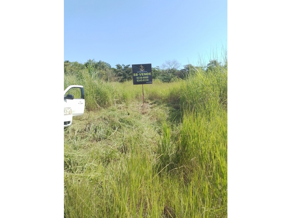 Se vende terreno en la vía principal hacia El Valle, Los Llanitos