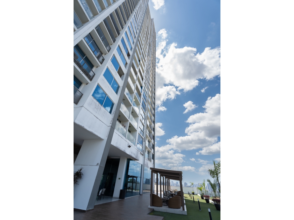 Complejo Residencial Sky Point en Zona Universitaria Panamá