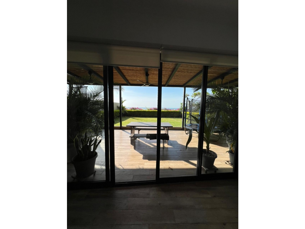 Punta Caelo, planta baja con patio Amoblado en Alquiler - 3
