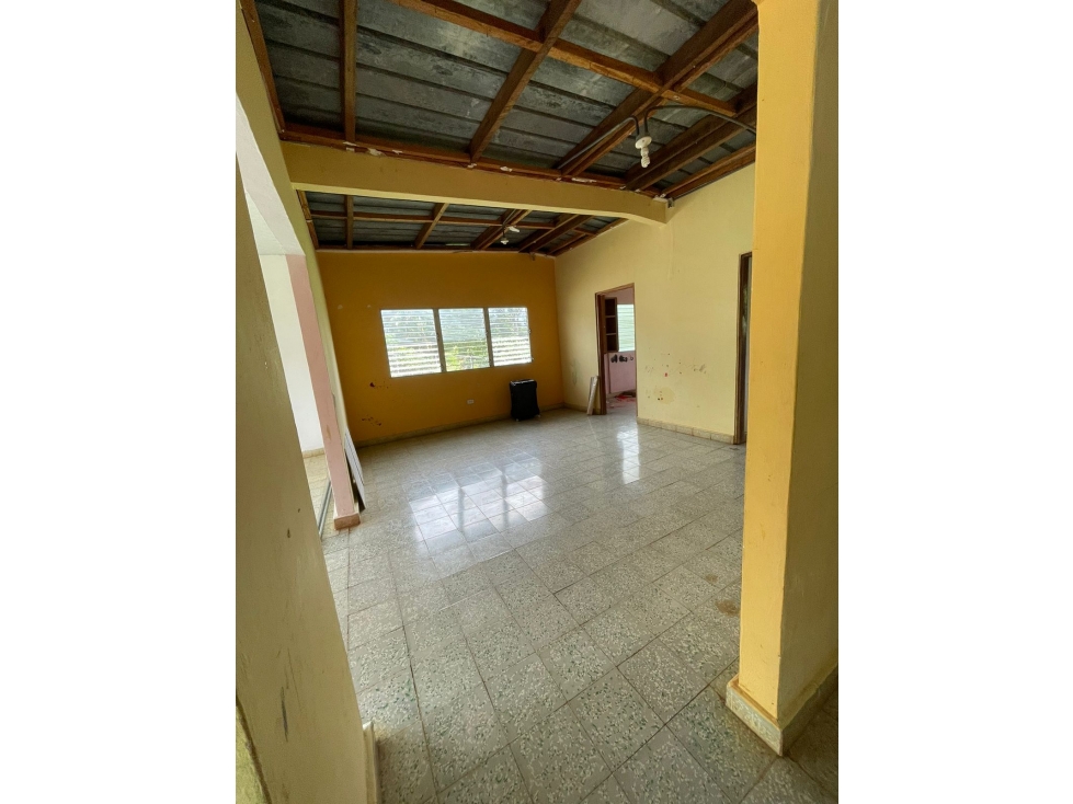 Remate se Vende residencia en Macaracas, Los Santos, Panamá - 4