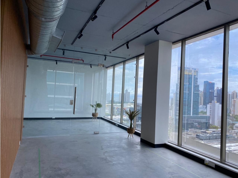 Oficina en el centro Obarrio en venta o alquiler — foto 2