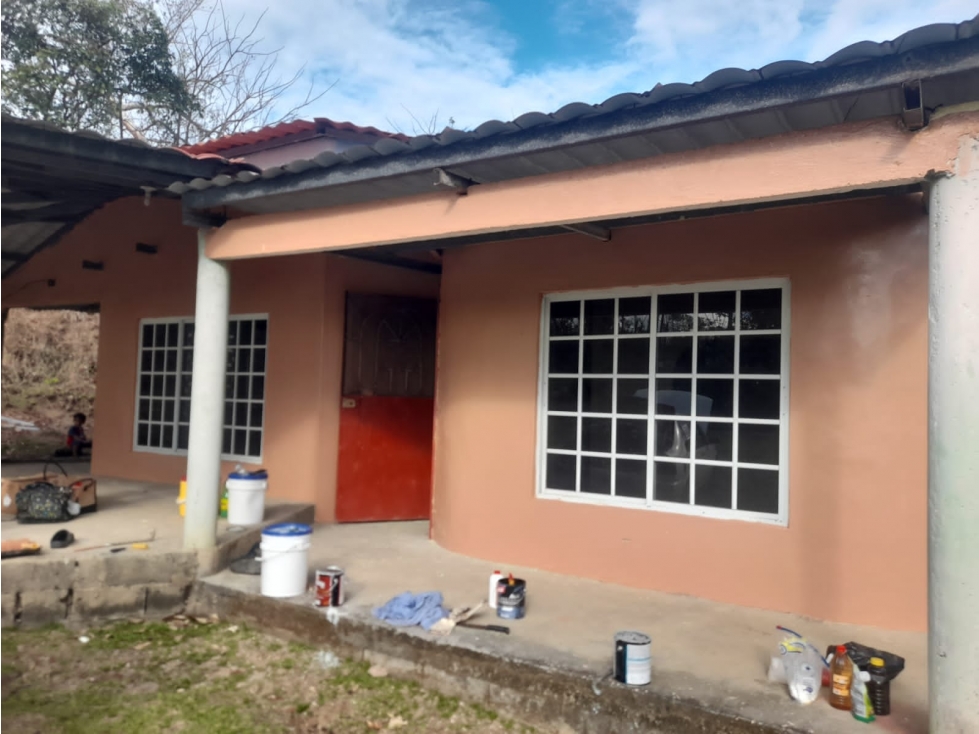 Se vende Residencia en Santiago con amplio terreno - 2