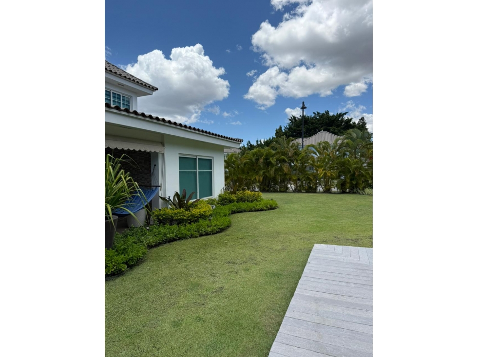 ¡EN VENTA O ALQUILER! Casa con piscina en Bijao — foto 5