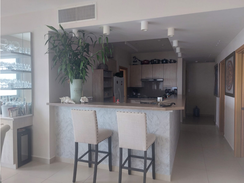 Se vende o se alquila en Cocoli Tower - 3