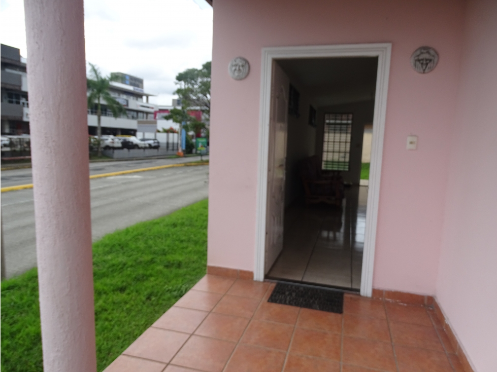 SE VENDE Casa en Brisas del Golf — foto 5