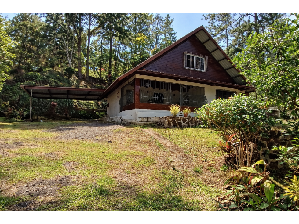 Venta de Casa Campestre en Los Nevados, Cerro Azul REMATE - 4