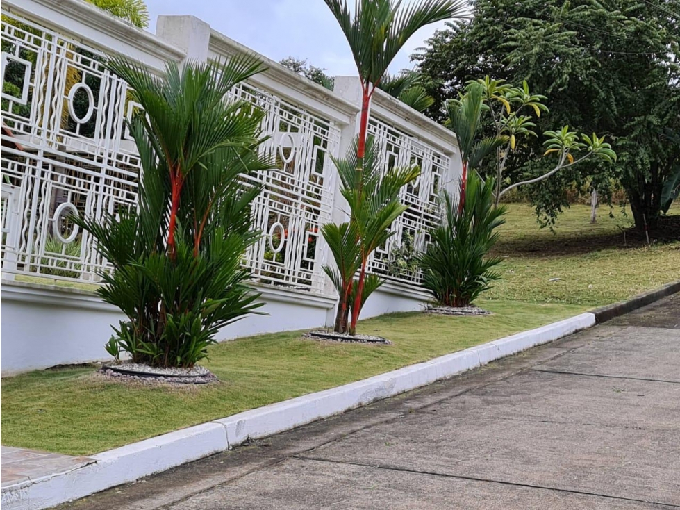Se Vende Exclusiva Residencia en el Club de Golf de Panamá — foto 2