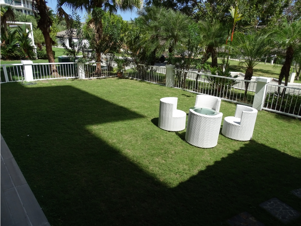 Frente al Mar en Planta Baja en Bijao Beach Club & Residences - 2