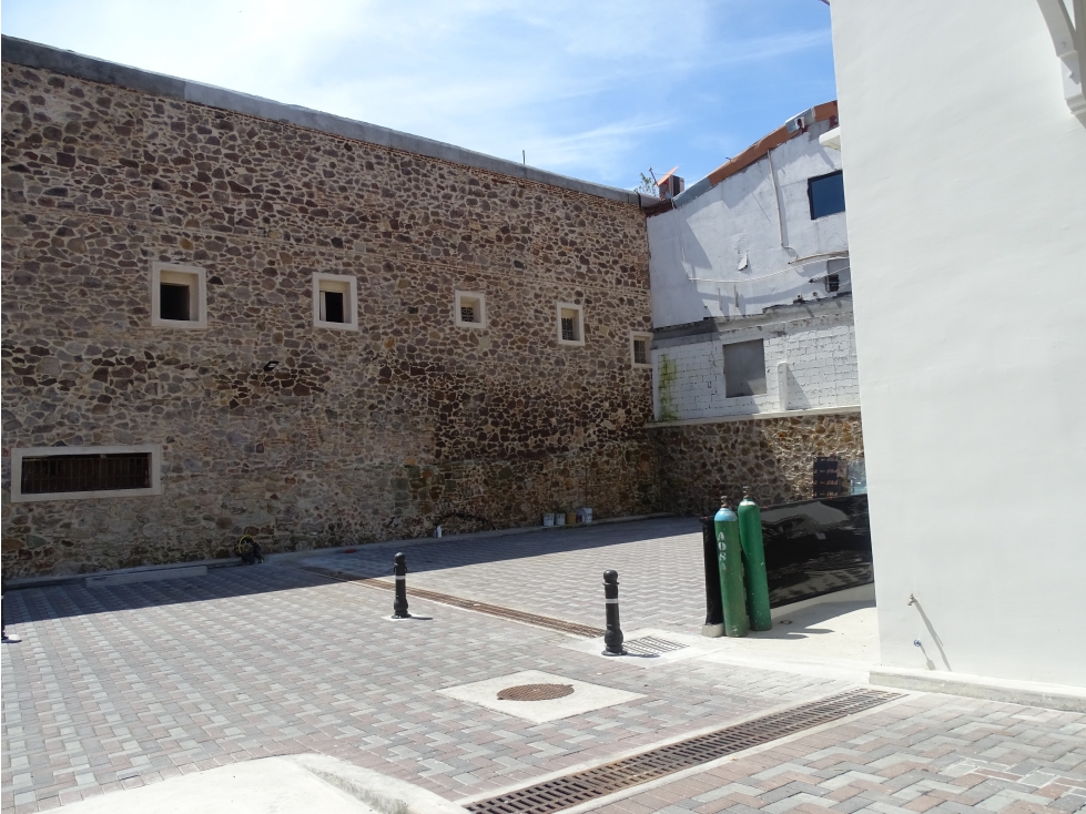 Se alquila local para restaurante en la entrada del Casco Antiguo — foto 4