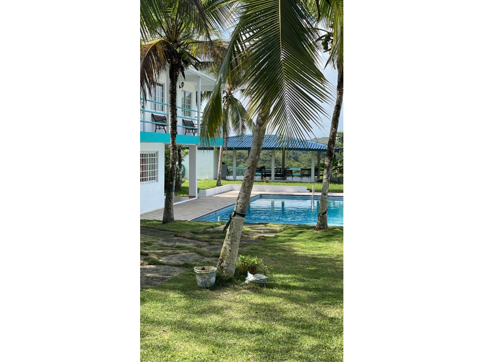 OPORTUNIDAD DE INVERSIÓN FRENTE AL LAGO ALAJUELA - 3