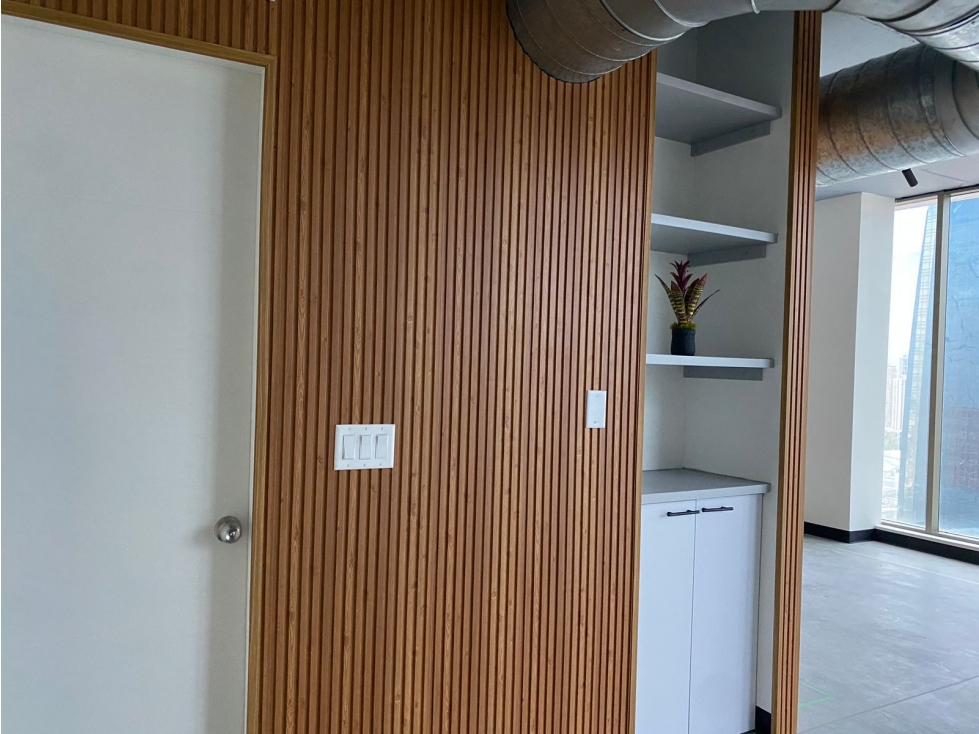 Oficina en el centro Obarrio en venta o alquiler