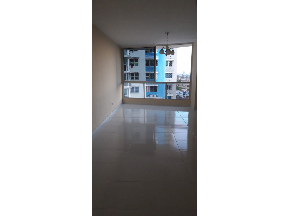 SE ALQUILA APARTAMENTO PH TORRES EL DORADO — foto 2