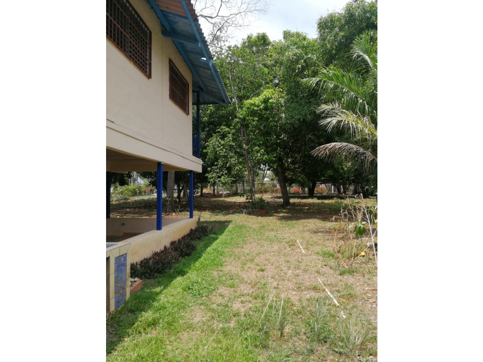 Se vende terreno con vivienda en Gorgona Panamá — foto 4