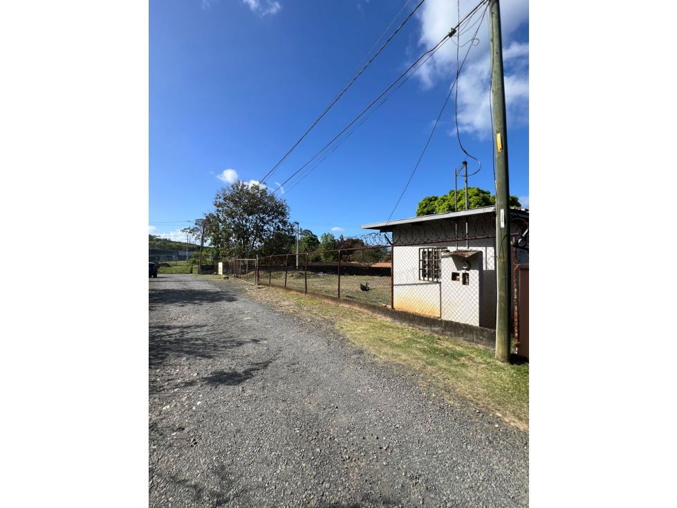 OPORTUNIDAD ÚNICA LOTE EN VENTA POR DEBAJO DEL AVALÚO — foto 5