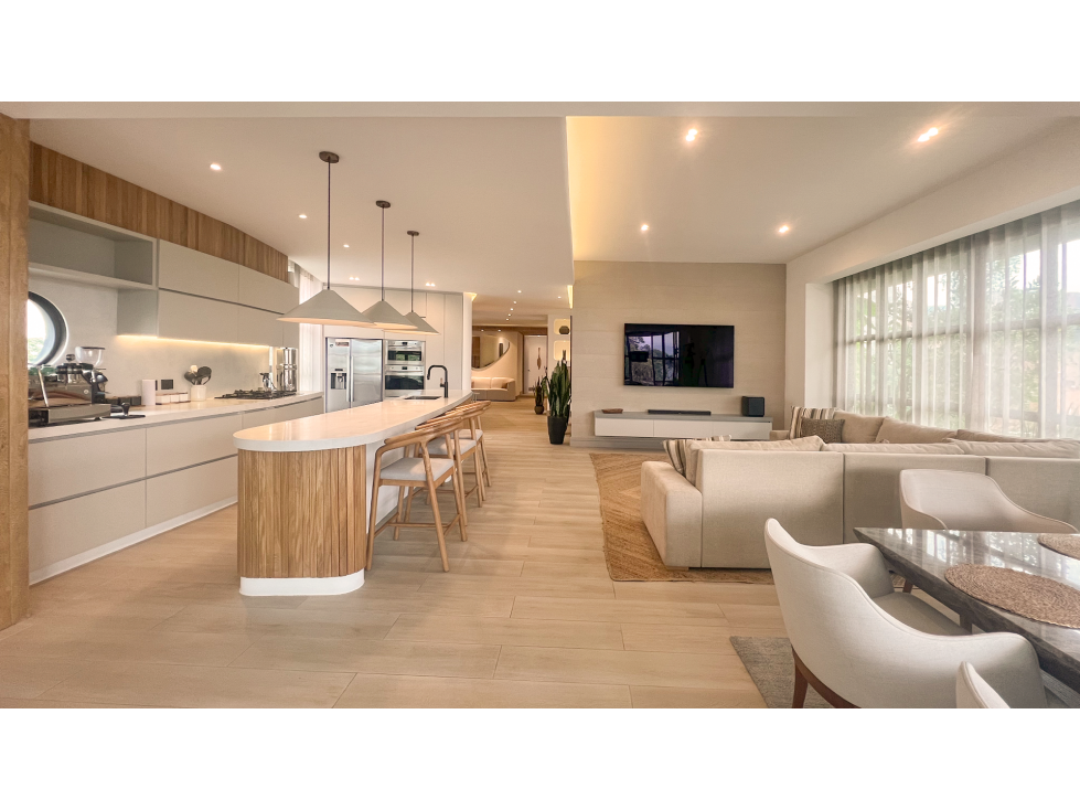 APARTAMENTO EXCLUSIVO Y AMOBLADO EN EL POBLADO