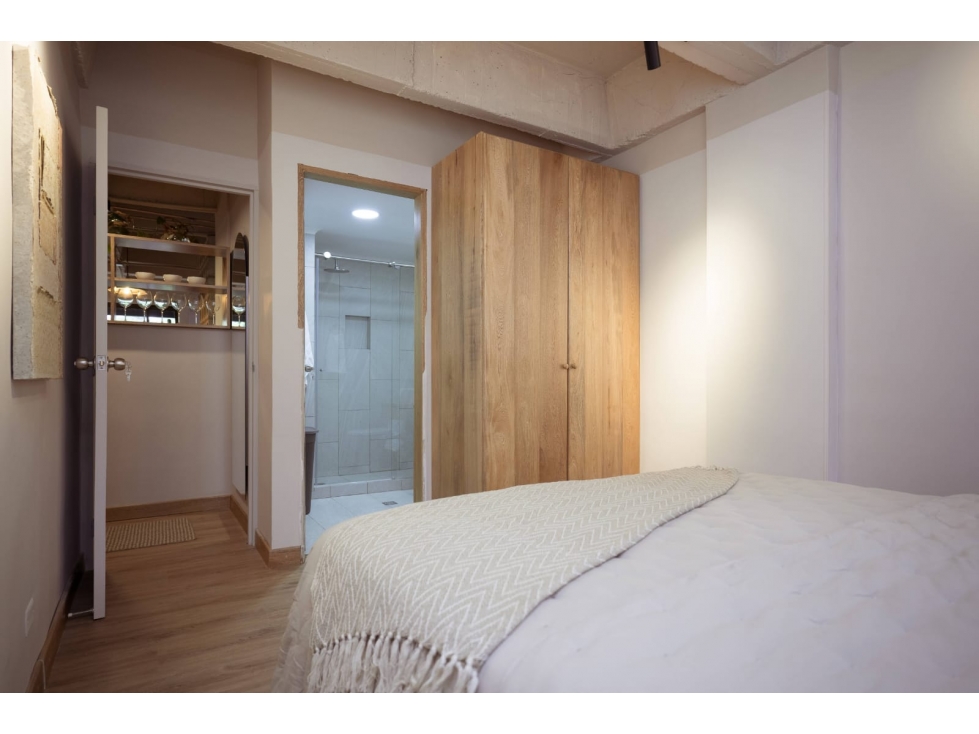 APARTAMENTO REMODELADO POR EL TESORO — foto 2