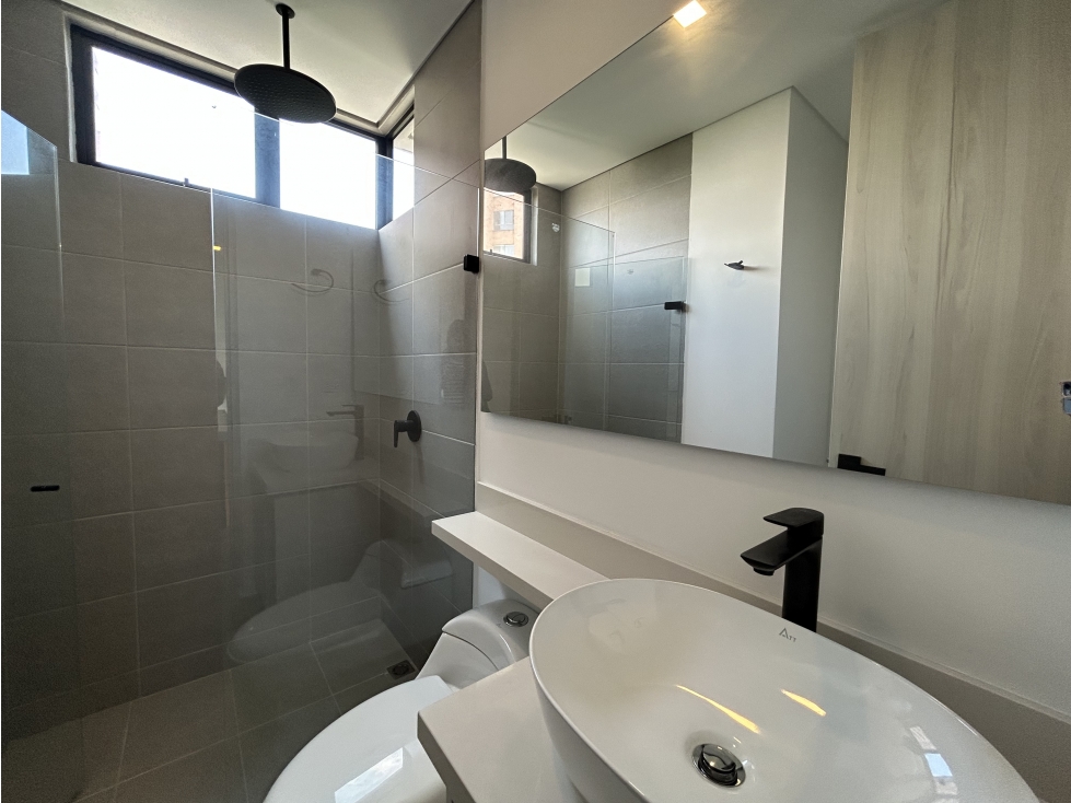 APARTAMENTO MODERNO CERCA AL TESORO — foto 3
