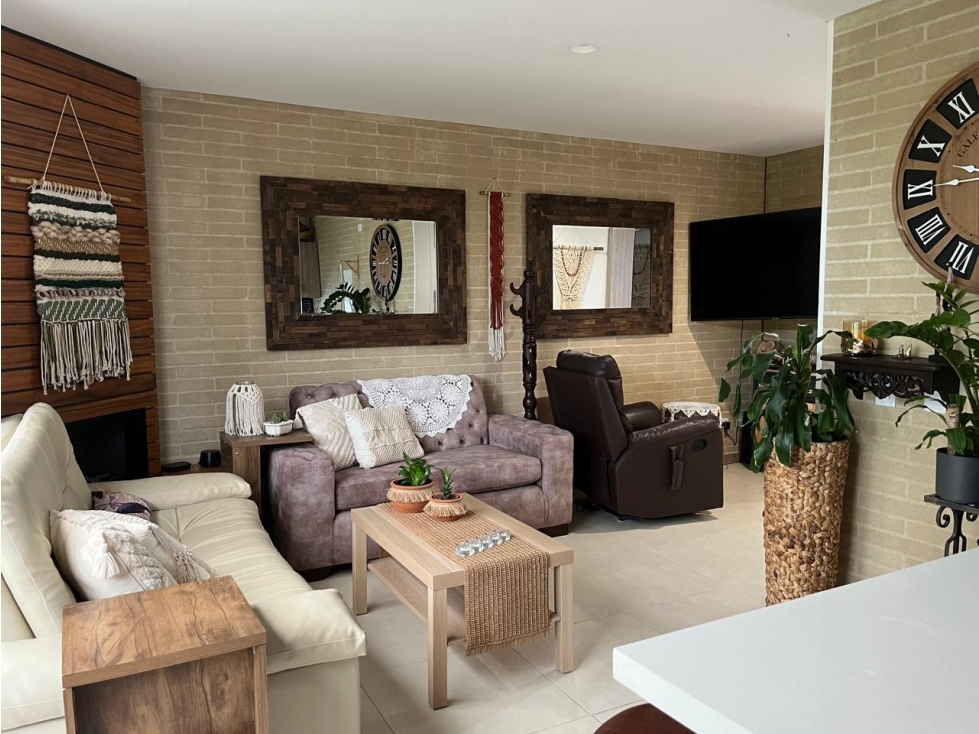 EN VENTA CASA EN RIONEGRO MODERNA