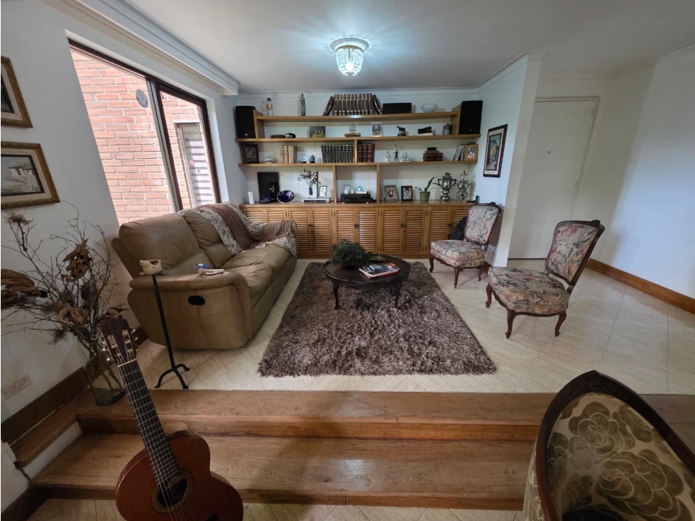 Apartamento en venta Drive In El Poblado 261 m² + 2 parqueaderos — foto 5