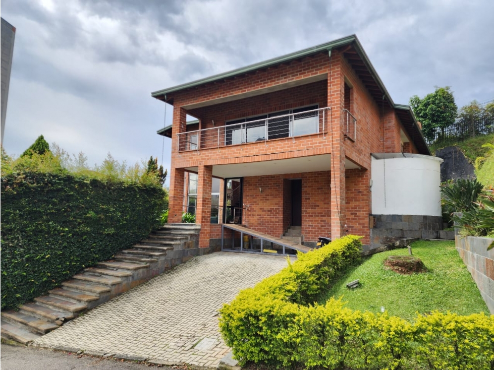 Casa para la venta en sabaneta sector las lomitas