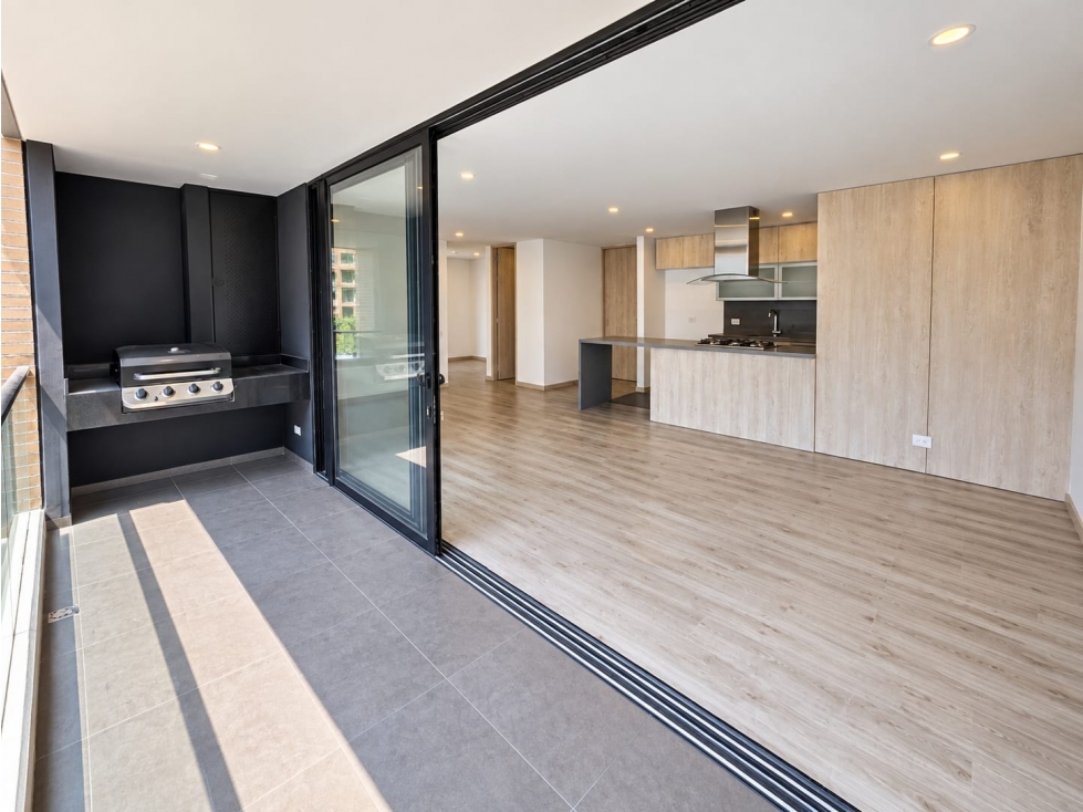 Apartamento nuevo en venta Las Palmas Medellín 2 parqueaderos
