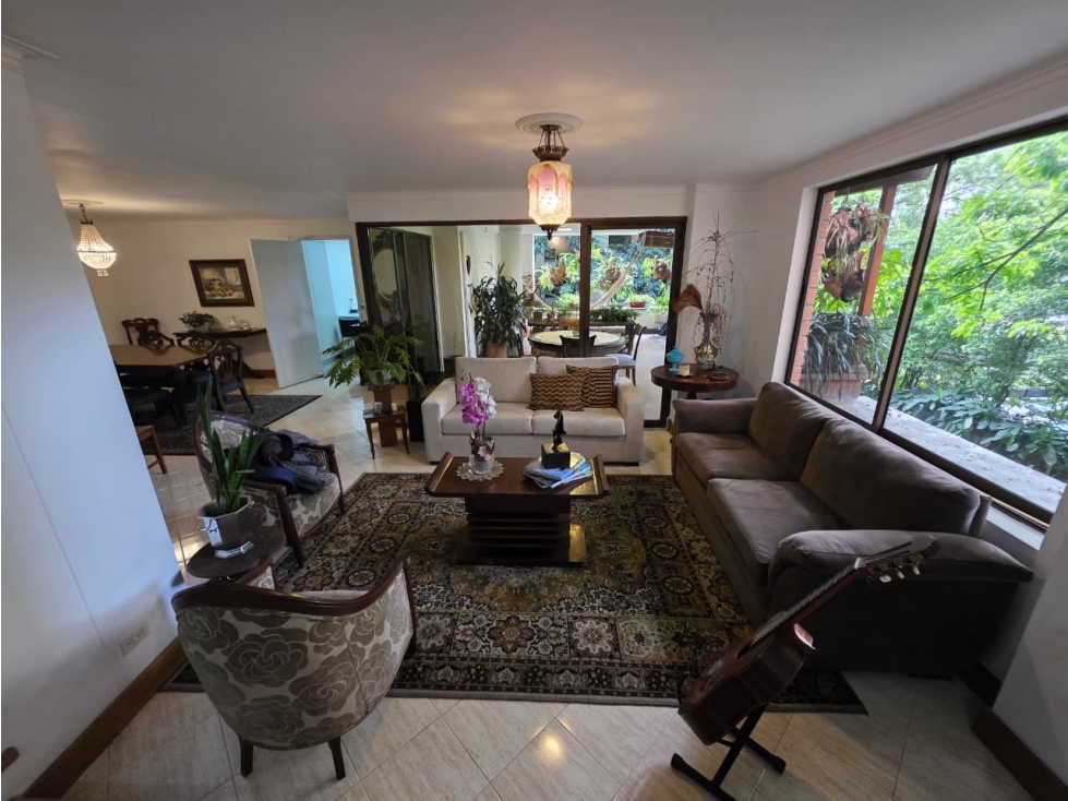 Apartamento en venta Drive In El Poblado 261 m² + 2 parqueaderos — foto 4