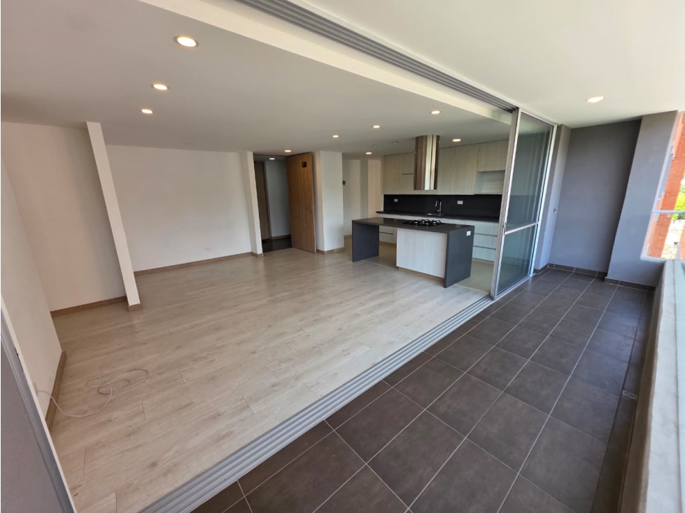Apartamento en venta Suramérica 108 m² mas parqueadero doble