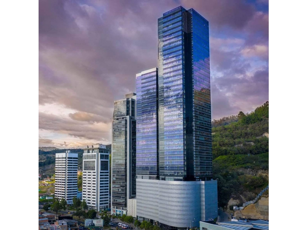 Venta Oficina en North Point | Torre Krystal 130 mts
