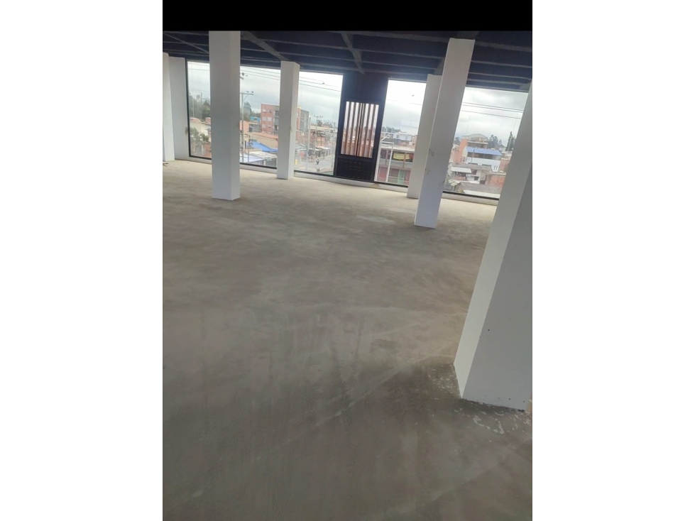 Arriendo Local Comercial 220 mts - 2