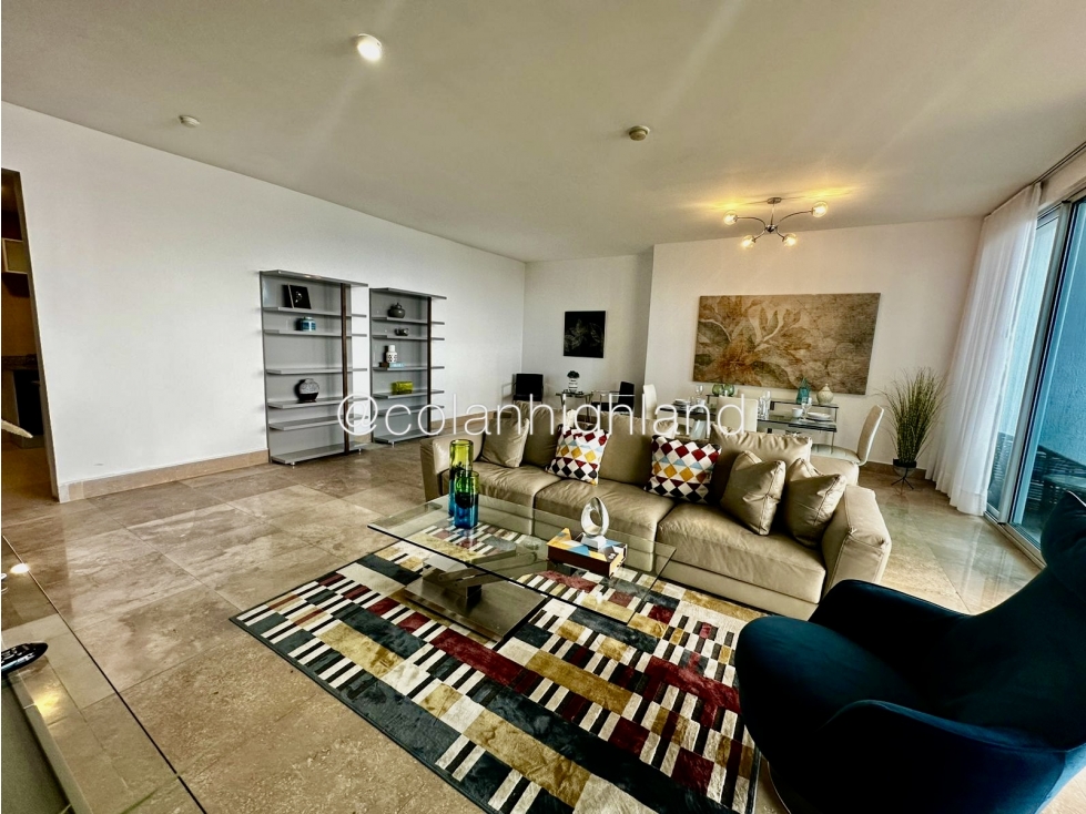 Venta o Alquiler Apto en PH Q Tower (Amueblado)