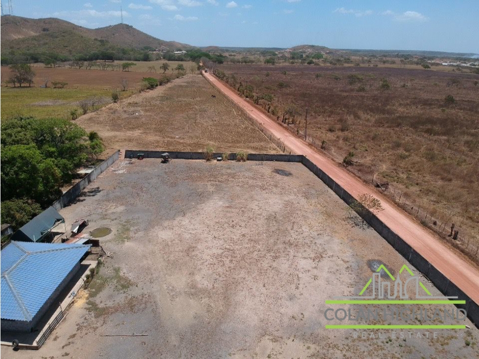 Se Vende Terreno de 16,823 m2 en Aguadulce - 2
