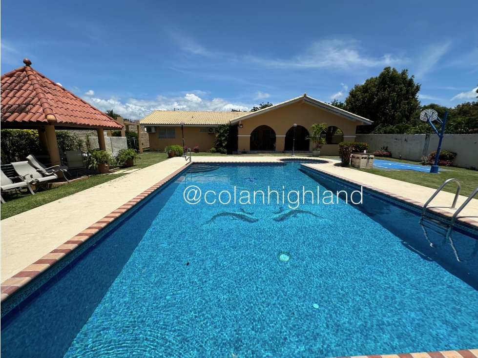 Se Vende Casa con Piscina en Coronado — foto 2