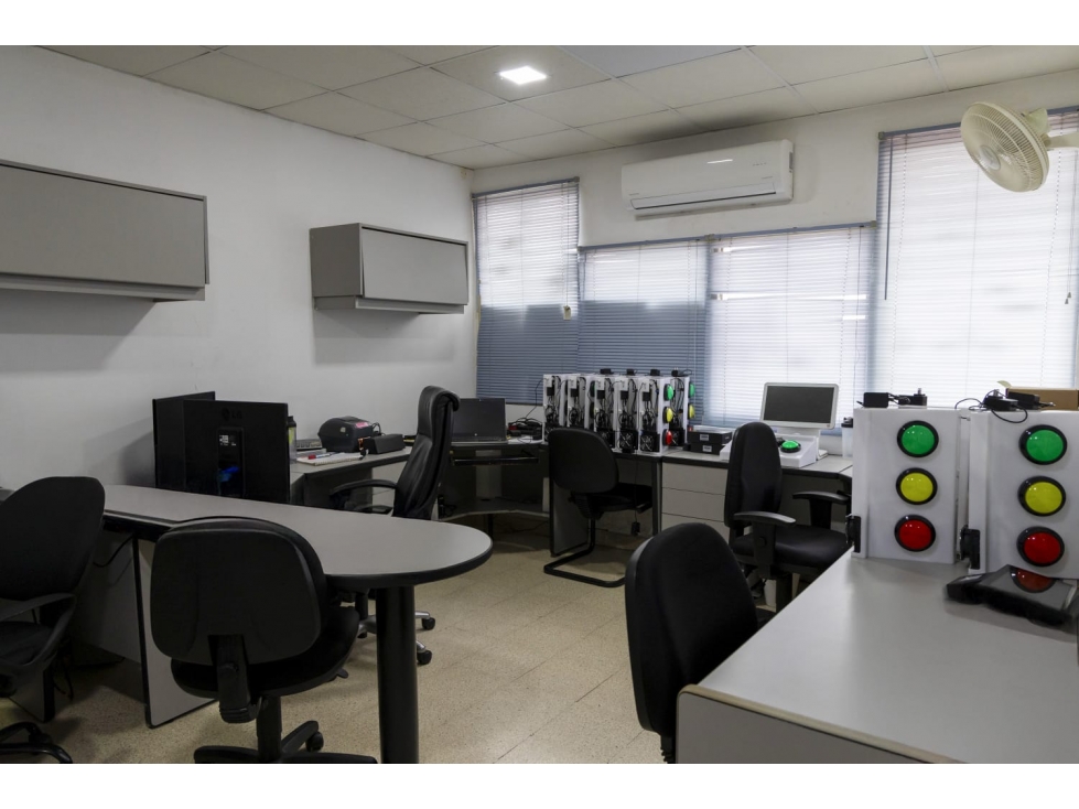 Se Vende Edificio Comercial en El Carmen — foto 3
