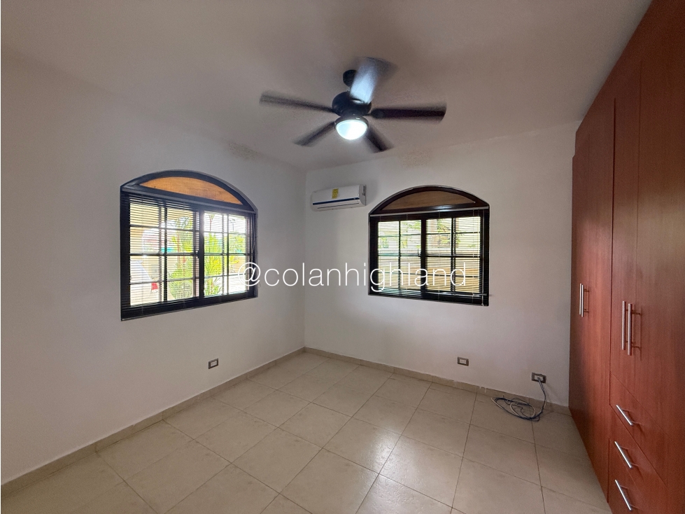 Venta o Alquiler Casa en El Doral, Costa Sur — foto 2