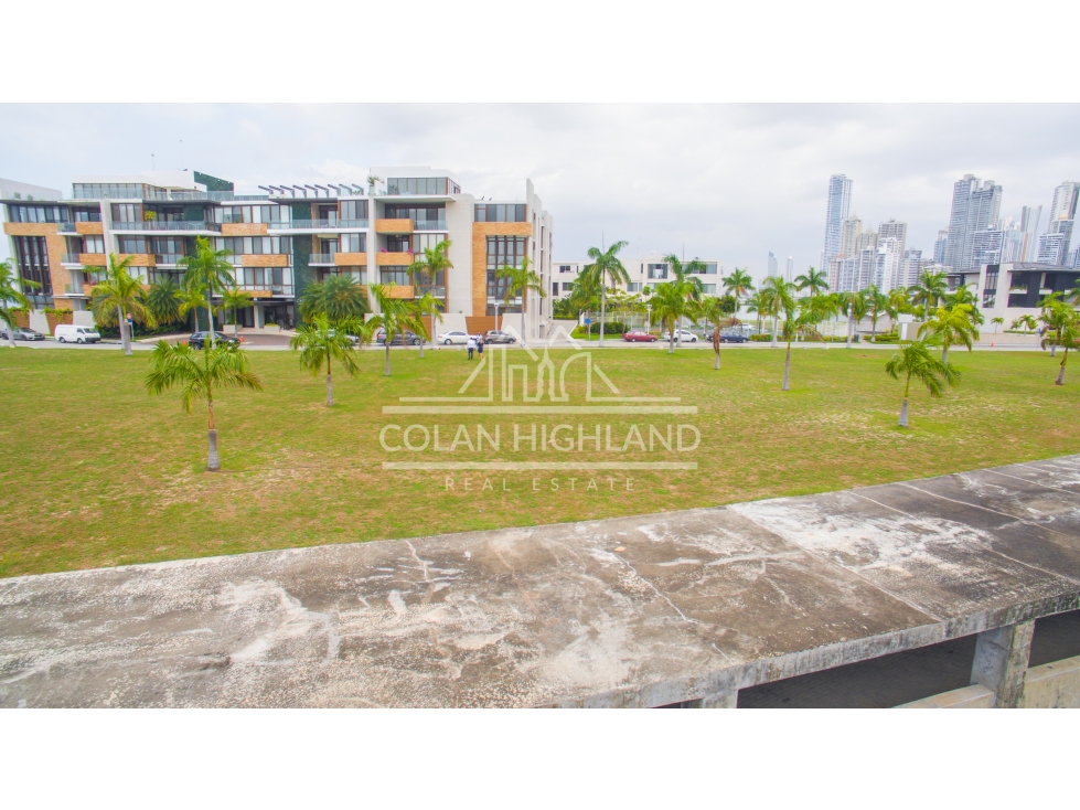En Venta Lote de 1,061 m2 en Ocean Reef - 4
